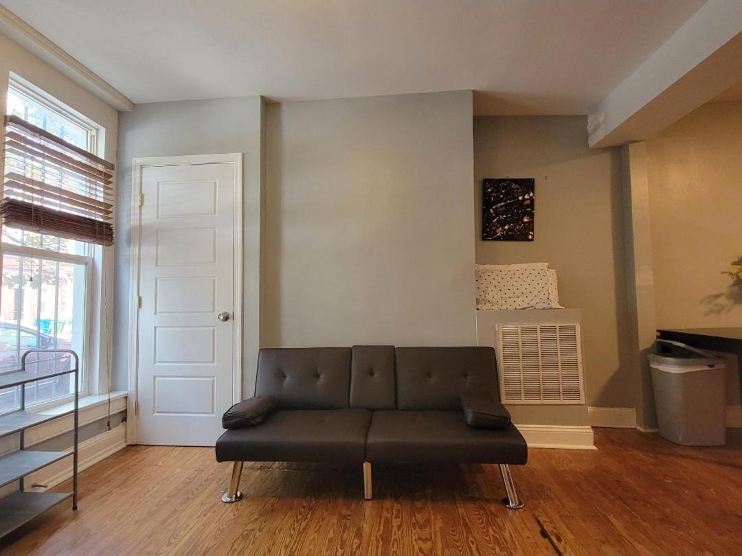 Budget Bed Room Near Downtown Inner Harbor W Free Parking 巴尔的摩 外观 照片